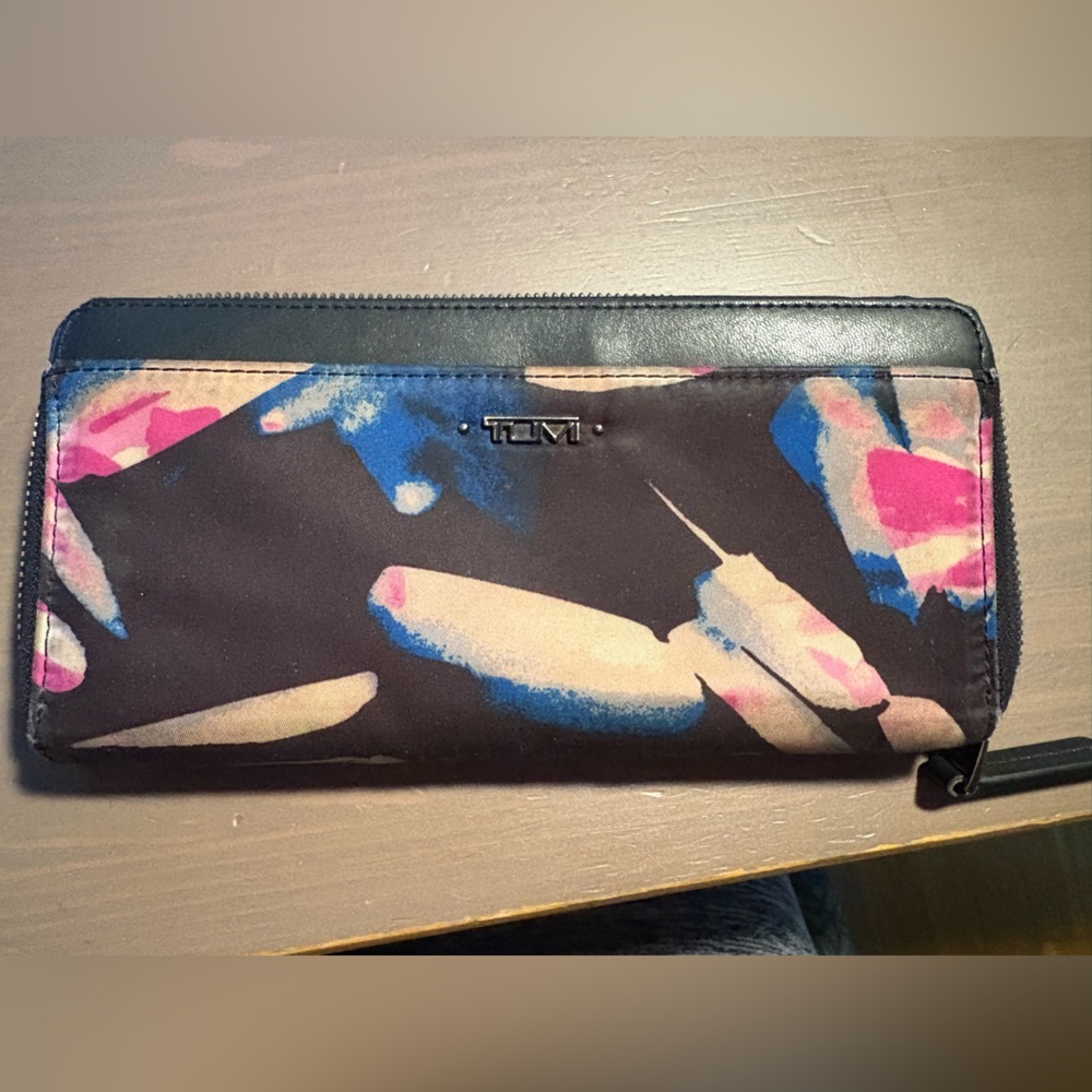 Tumi Black and Multicolor Wallet